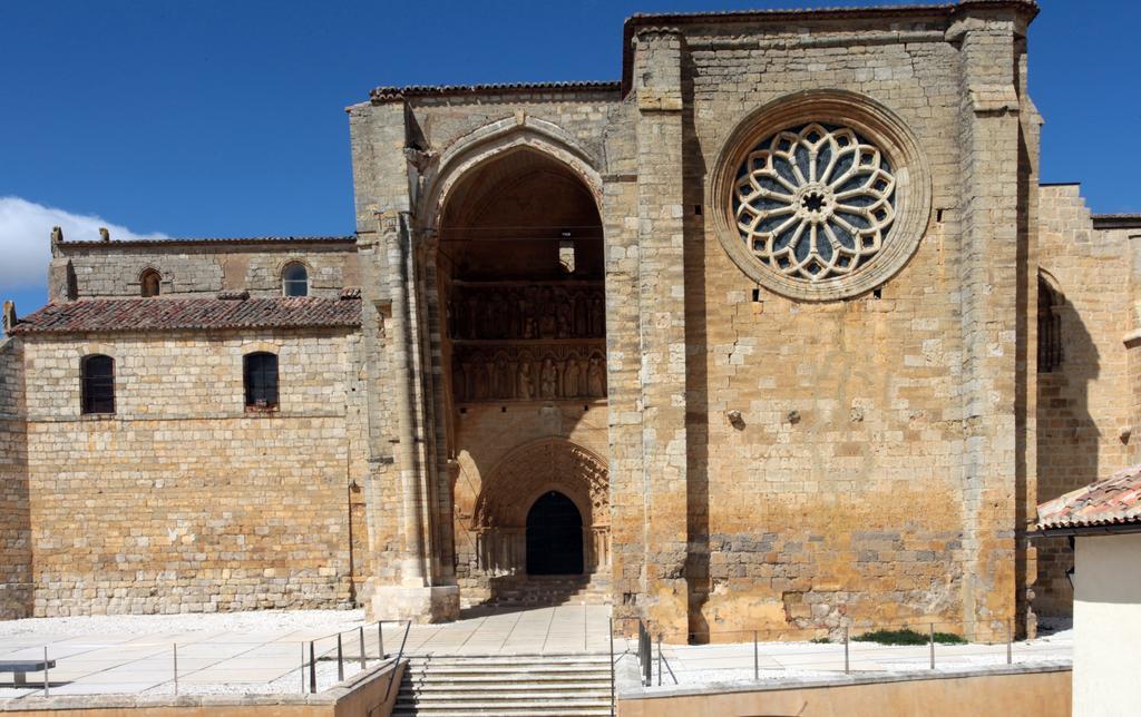 Las Cantigas Villalcazar de Sirga Exterior photo